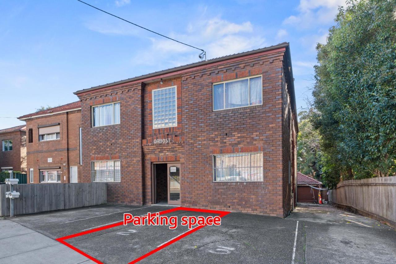 Burwood New 2 Bedroom 2 Bathroom Apartment Sydney Bagian luar foto