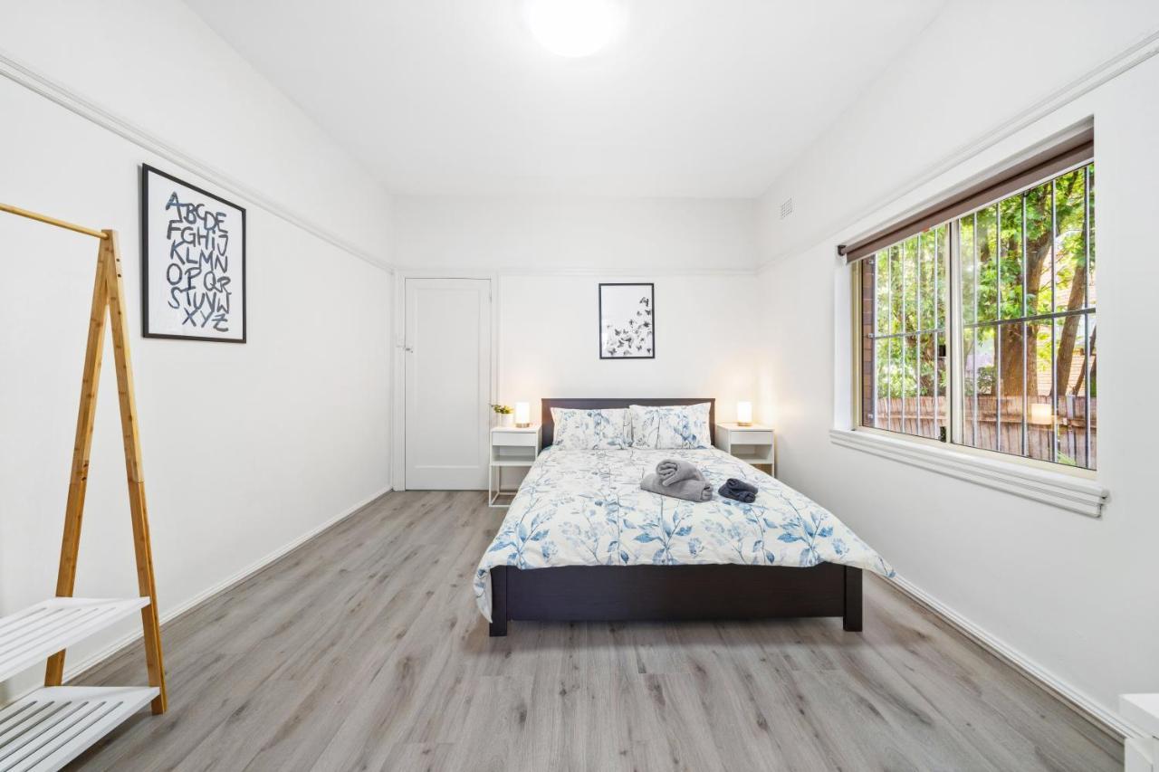 Burwood New 2 Bedroom 2 Bathroom Apartment Sydney Bagian luar foto